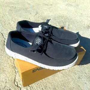 Hey Dude Dark Blue comfortable casual slip-on sneakers 10